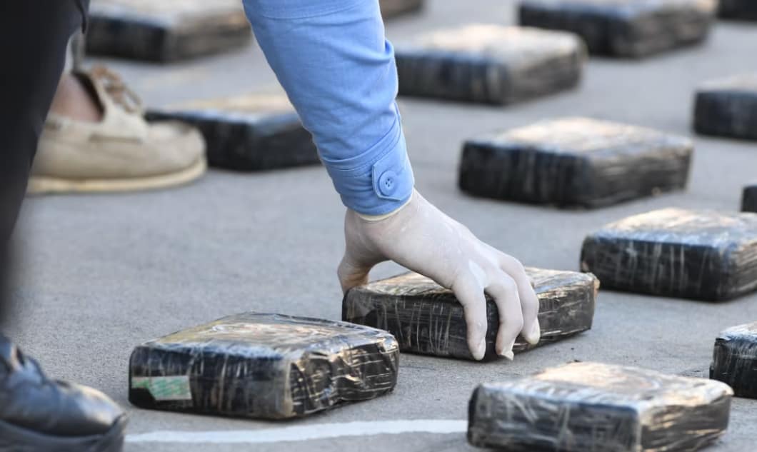 Autoridades colombianas destacan trabajo conjunto que permitió incautación de 3.7 toneladas de droga
